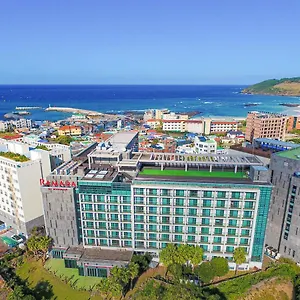 Ramada By Wyndham Hamdeok Hotel